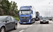 volvo-trucks-develops-automated-queue-assistance-safety-system-36629_1