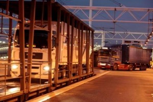 Eurotunnel-trucks