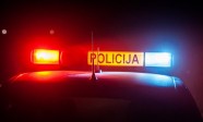 policijos-automobilis-nakti-63236932