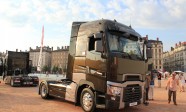 Renault_T440_-_Lyon_Bellecour_-_Truck_de_Ouf