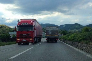 trucks-romania-crop