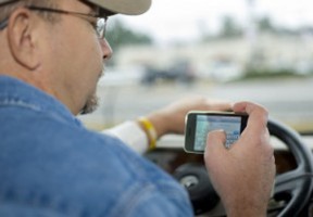 truck-driver-on-cell-phone