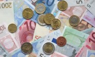 Euro_coins_and_banknotes