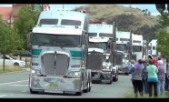 massive-truck-convoy-in-canberra-australia-571da32801bce